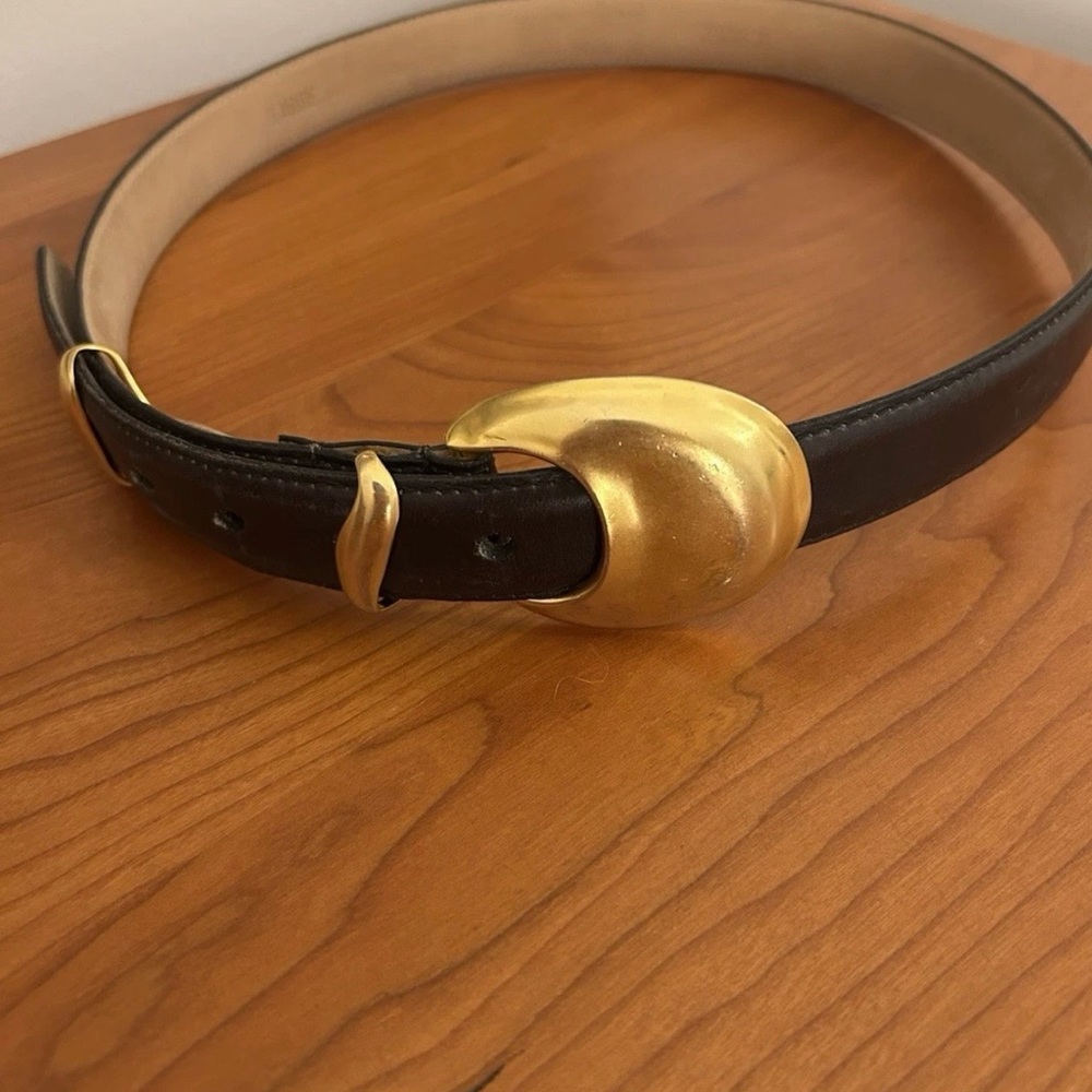 VINTAGE ROBERT LEE MORRIS sculptural gold tone belt with Italian leather strap
